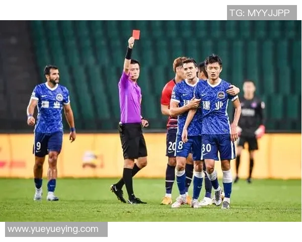 官方公告：足球转会被罚+停赛！